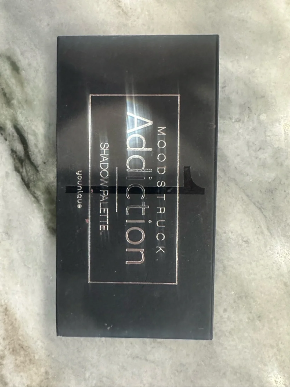 Younique Moodstruck Addiction Shadow Palette - Black - Picture 1 of 2